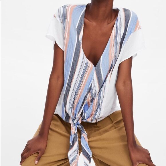 ✨ZARA STRIPED T-SHIRT WITH KNOT✨ - Picture 1 of 6